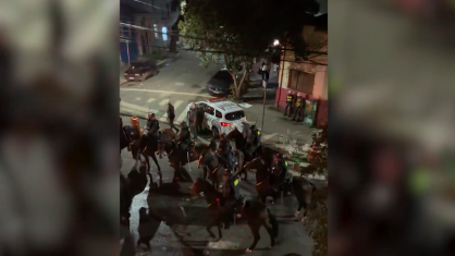 Polícia Militar em ação do lado de fora do Allianz Parque durante Palmeiras x Flamengo