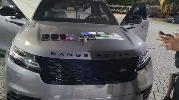 Range Rover do ex-jogador Donizete Pantera foi encontrada no Rio