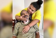 Arlindo Cruz recebe alta de hospital após mais de 20 dias internado por pneumonia