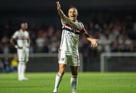 São Paulo libera Rafinha para amistoso do Bayern dois dias antes de clássico; Dorival confirma