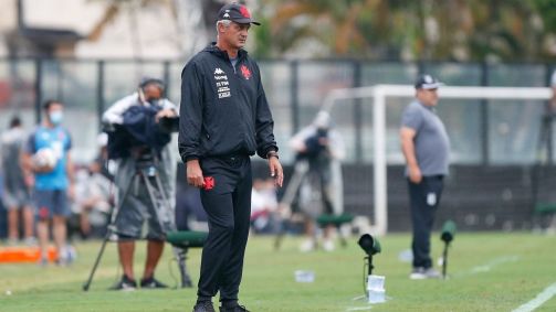 Lisca teve sete derrotas em 12 jogos no comando do Vasco, em 2021