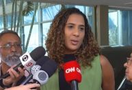 “Ninguém cometeria um crime daquele sem ter sido muito bem pago”, diz ministra sobre morte da irmã, Marielle