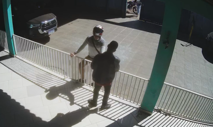 Homem foi rendido por dois criminosos em sua casa em Taguatinga, no Distrito Federal