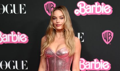 Infância sem Barbie: "Era o tipo de garota que rolava na lama", diz Margot Robbie