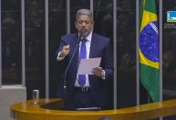 Lira diz que não vai barrar PEC que limita decisões monocráticas do STF