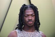 Lil Nas X diz que filmou clipe no Brasil e agradece capivaras pela inspiração