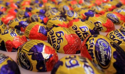 Homem é preso após roubar 200 mil ovos de chocolate no Reino Unido