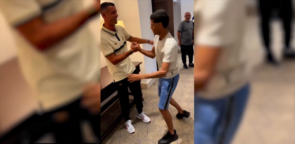 Cristiano Ronaldo abraça Luva de Pedreiro
