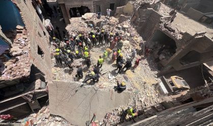Prédio desaba e deixa ao menos 13 mortos no Egito