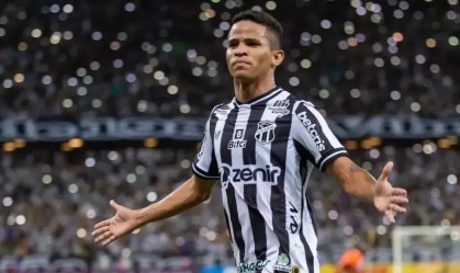 Erick comemora gol pelo Ceará