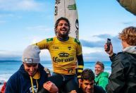 Bicampeão do mundo: Filipe Toledo fala sobre título e expectativa olímpica