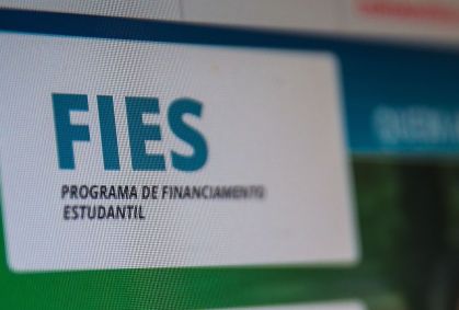 MEC publica edital do Fies do 2º semestre; veja calendário