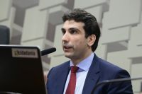 Galípolo defende autonomia do BC e reacende tema controverso no Congresso