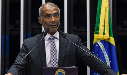 Romário é condenado a pagar R$ 2 milhões por fraudar dívida com empresa
