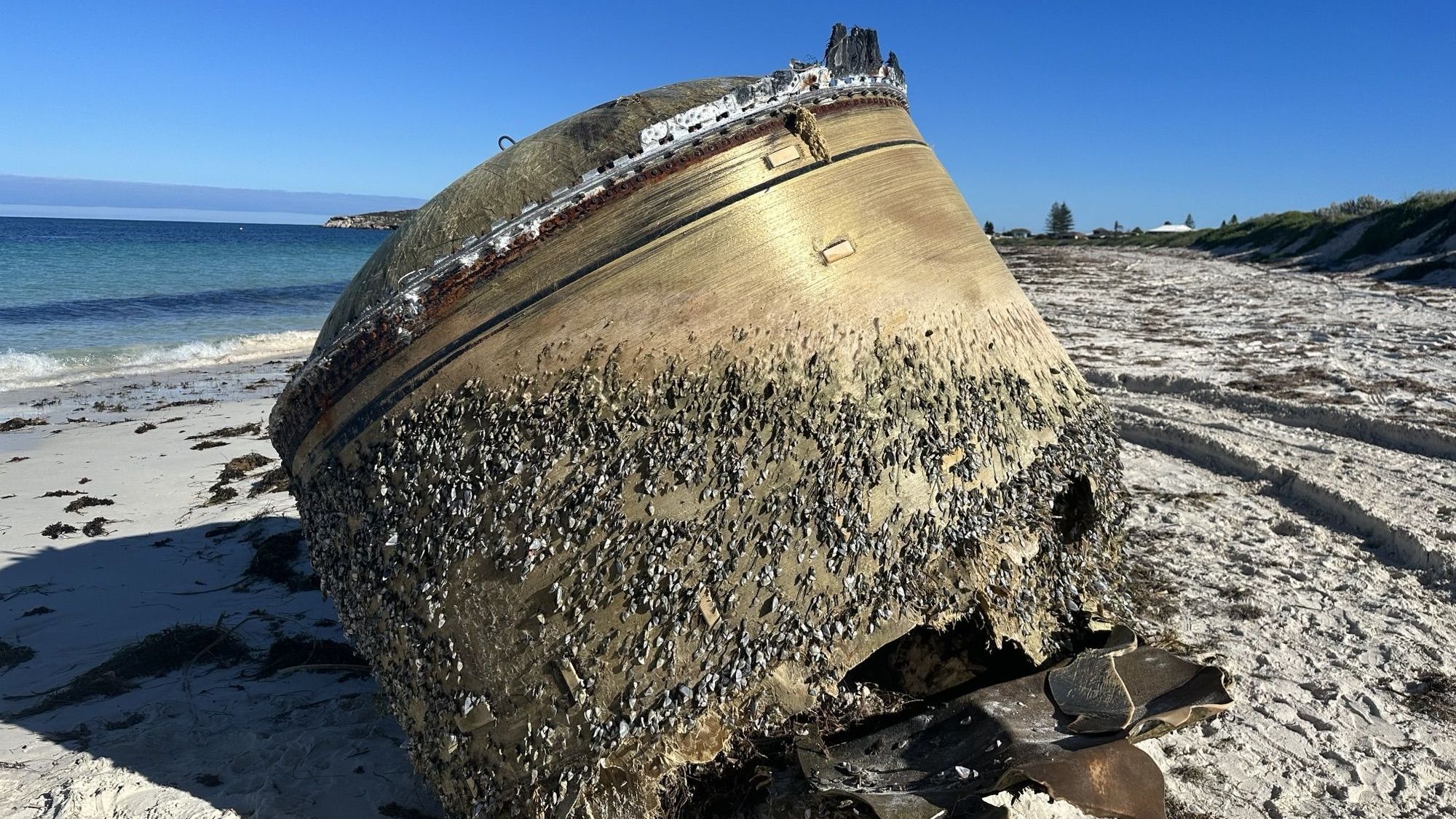 lixo espacial misterioso 2
