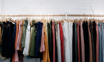 O que é "fast fashion" e quais são os seus problemas?