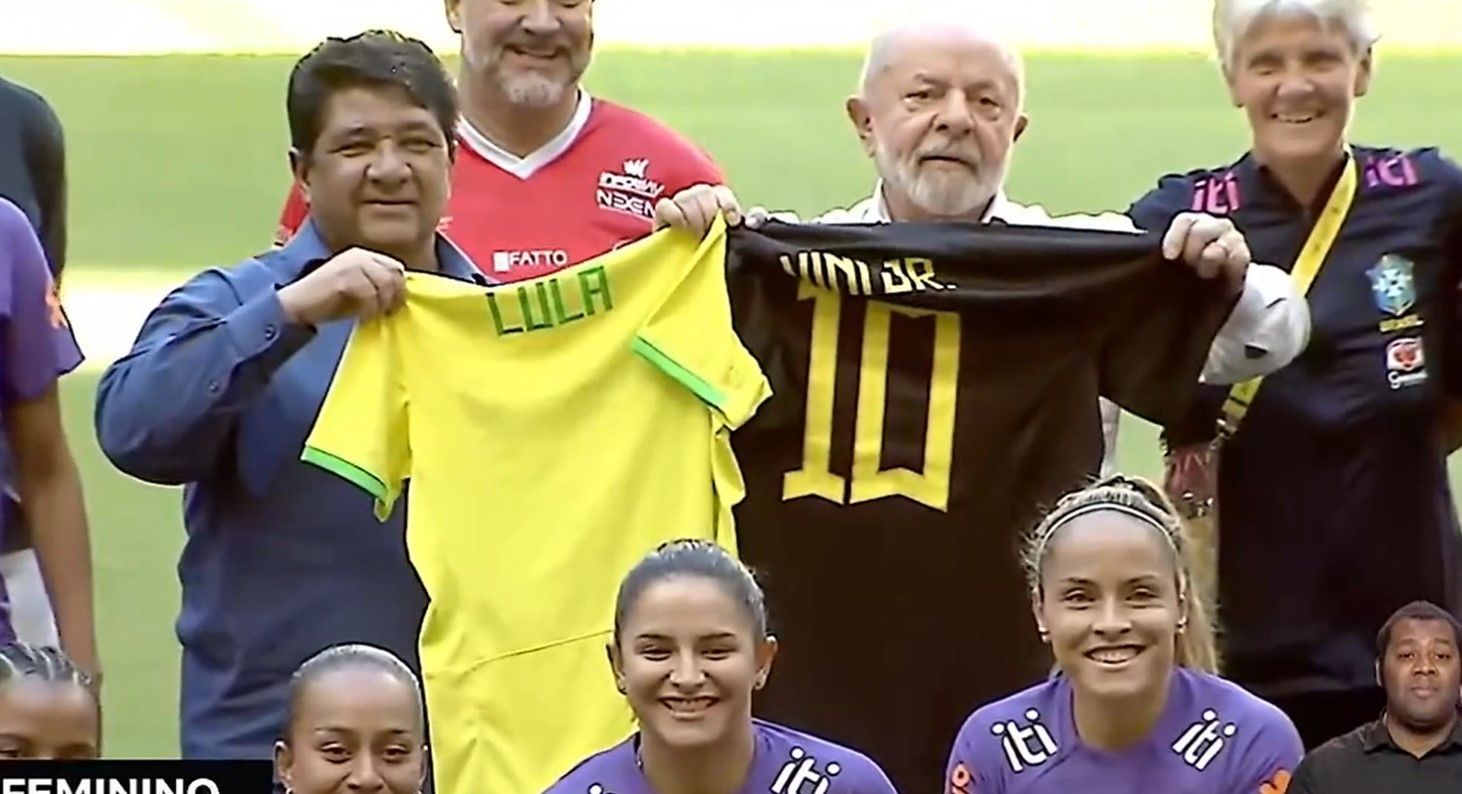 lula em evento seleção