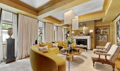 Segunda mulher mais rica do mundo vende mansão em NY por quase R$ 200 milhões; veja fotos