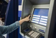 82% da população brasileira tem conta corrente em bancos, diz BC