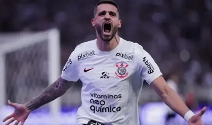 Próximo adversário, Renato Augusto tem quase R$ 8 milhões a receber do Corinthians
