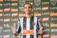 Diego Tardelli revela ter recebido Ferrari por vencer rival em final