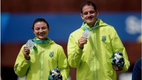 Ana Manchado e Marcus D&#039;Almeida se classificam no Tiro com Arco Equipe Mista