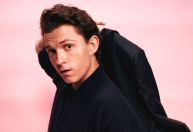 Tom Holland detalha luta contra vício em álcool e decisão de se manter sóbrio