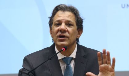 Elevação de nota de crédito do Brasil é resultado da harmonia entre os Poderes, diz Haddad