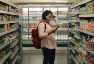 Saiba se vale a pena pagar compras de supermercado com cartão de crédito