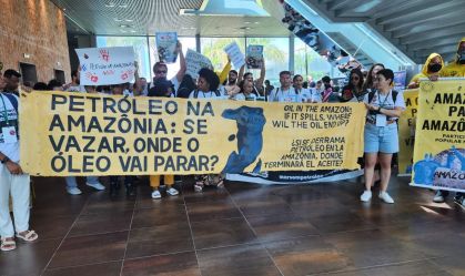 Diálogos Amazônicos: manifestantes fazem ato contra exploração de petróleo na Amazônia