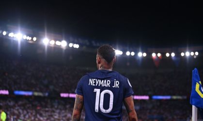 PSG se despede de Neymar: “Uma lenda do clube”