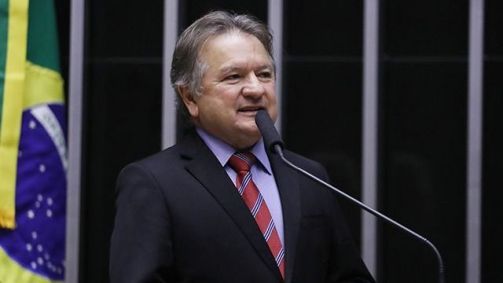 Merlong Solano diz que é possível votar MP dentro do prazo