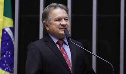 Merlong Solano diz que é possível votar MP dentro do prazo