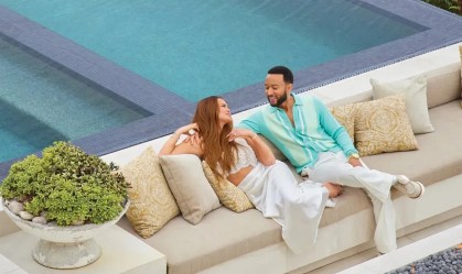 Chrissy Teigen e John Legend mostram detalhes de casa que compraram de Rihanna