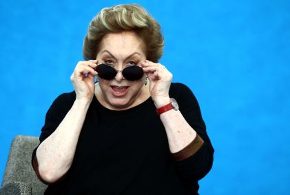 A atriz Aracy Balabanian durante sessão de fotos para o jornal &quot;O Estado de S. Paulo&quot;, nos estúdios do Projac, da TV Globo, na zona oeste do Rio de Janeiro.