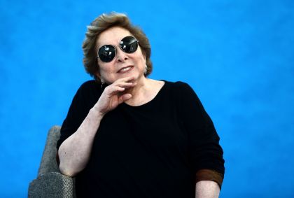 A atriz Aracy Balabanian durante sessão de fotos para o jornal &quot;O Estado de S. Paulo&quot;, nos estúdios do Projac, da TV Globo, na zona oeste do Rio de Janeiro.