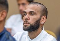 Daniel Alves perde prazo de fiança e permanece mais um dia na prisão