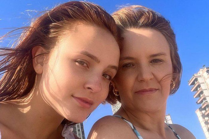 Imagem de destaque do post: Mãe de Larissa Manoela é indiciada por racismo religioso