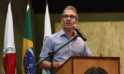 Zema defende consórcio Sul-Sudeste e diz que grupo quer "protagonismo político"