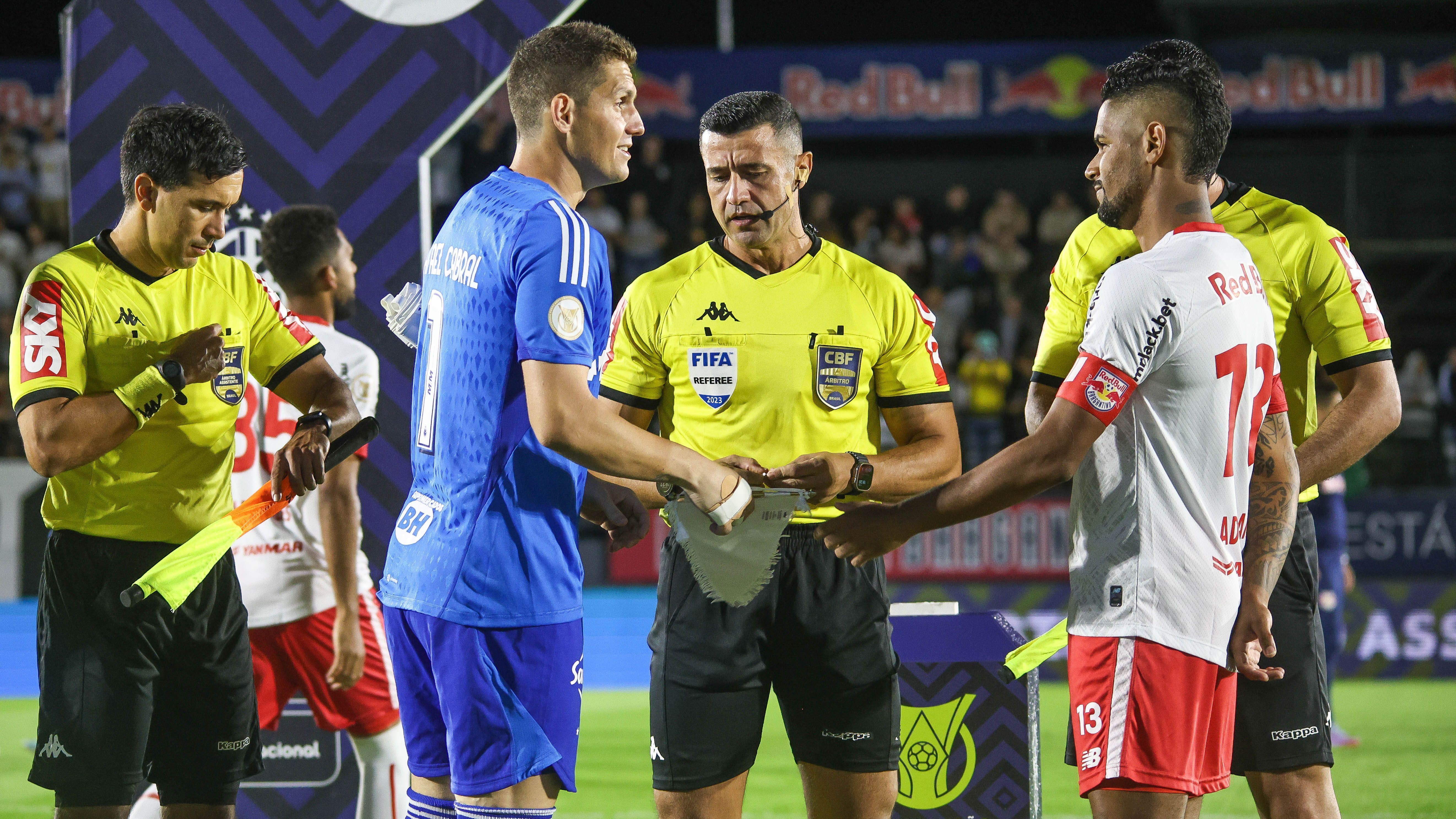 Cruzeiro e Red Bull Bragantino pelo primeiro turno do Brasileirão