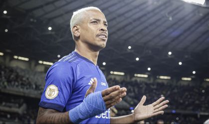 Matheus Pereira se ofende com vaias a técnico do Cruzeiro: "Agora é um m****?"