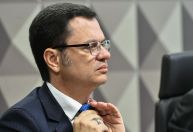 Moraes flexibiliza cautelar para ex-ministro de Bolsonaro cuidar da mãe com câncer