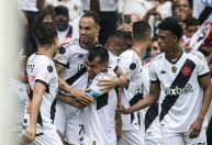 Vasco vence Atlético-MG e segue em reação no Brasileiro; veja os lances