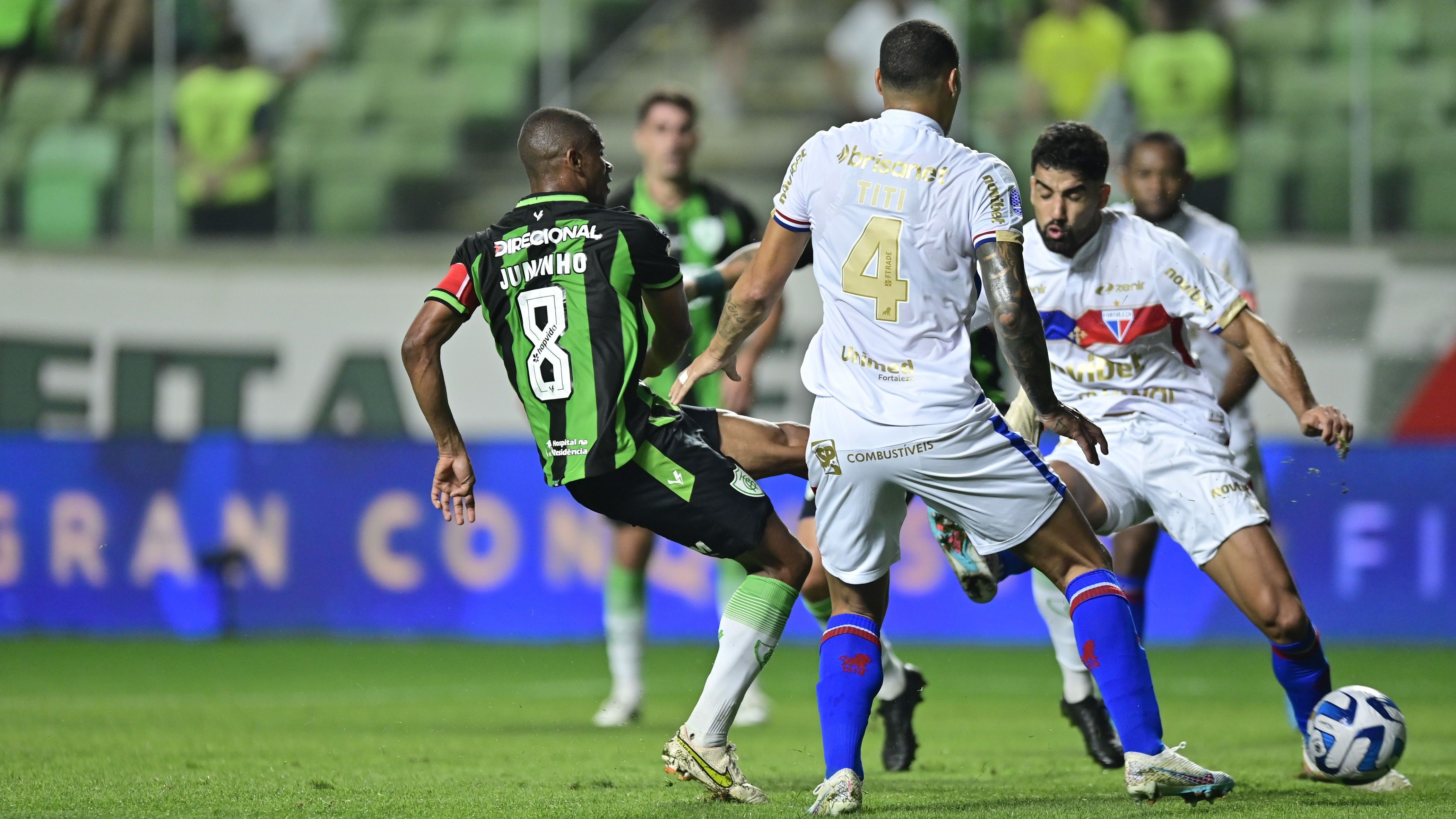 Fortaleza e América-MG se enfrentam pela Copa Sul-Americana