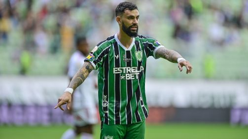Mastriani marcou um gol e foi expulso contra o São Paulo