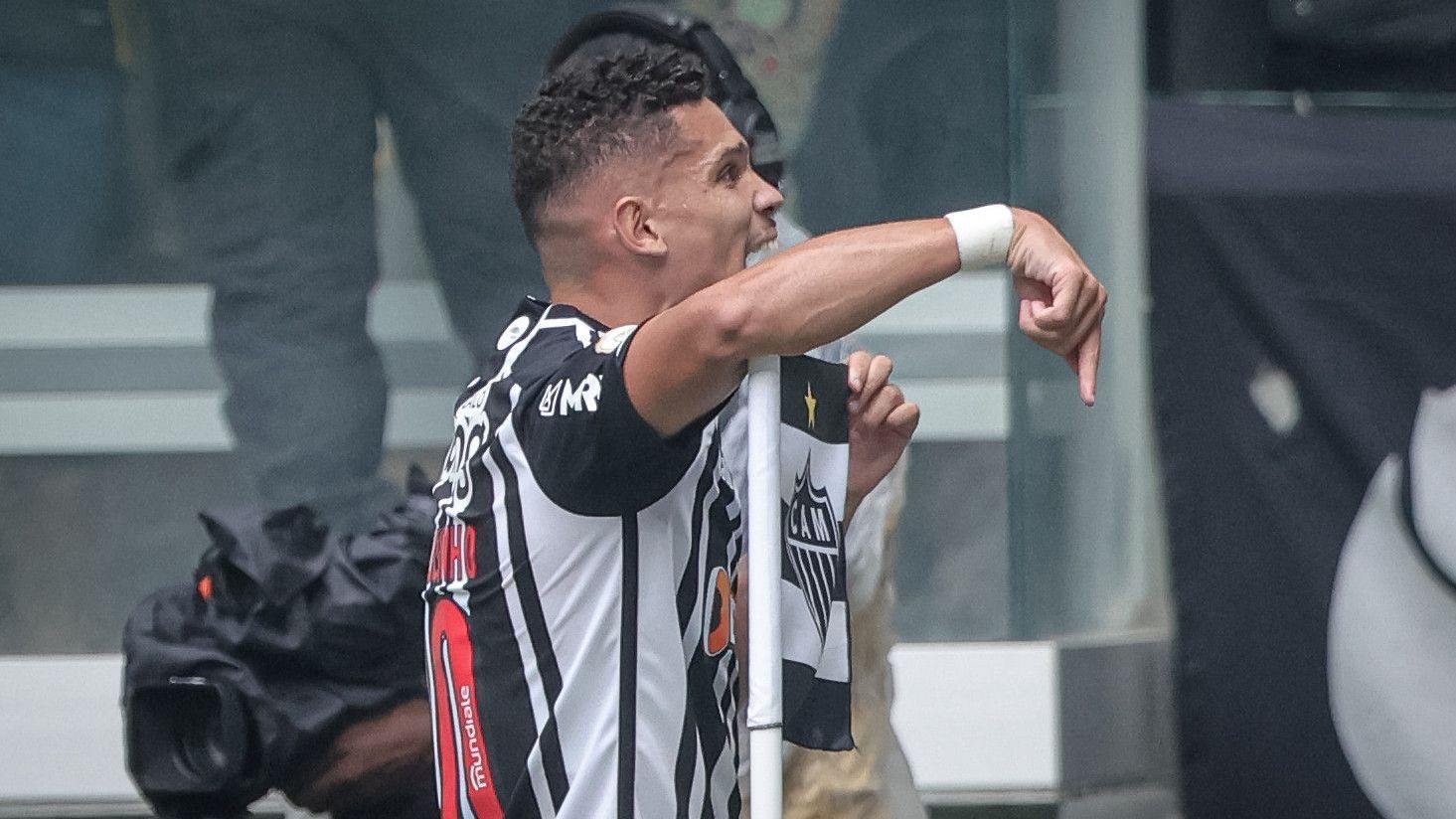 Paulinho - estreia da Arena MRV