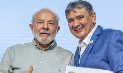 Ministro nega a Lula que aumento do Bolsa Família esteja em estudo