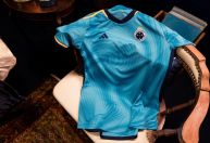 Cruzeiro lança terceiro uniforme com homenagem ao Raposão; veja imagens