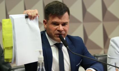 Após 4 horas de depoimento, Silvinei Vasques é levado para a Papuda
