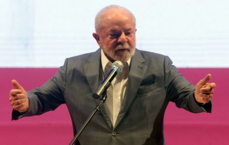 O presidente da República, Luiz Inácio Lula da Silva (PT), participa da cerimônia de lançamento do novo Programa de Aceleração do Crescimento (PAC) realizada no Theatro Municipal do Rio de Janeiro, no centro da cidade, em 11 de agosto de 2023.
